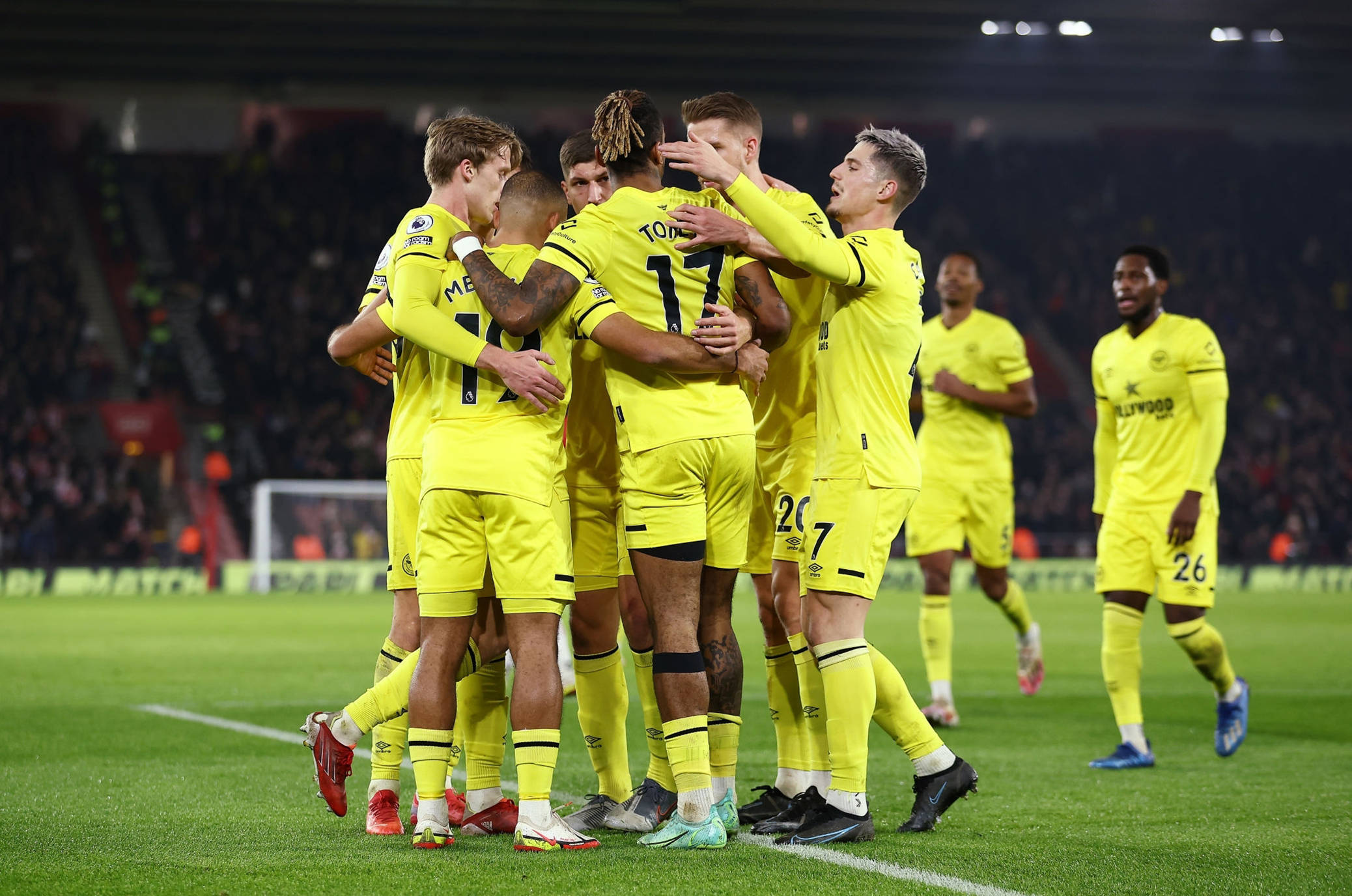 配合他常年 配合他常年